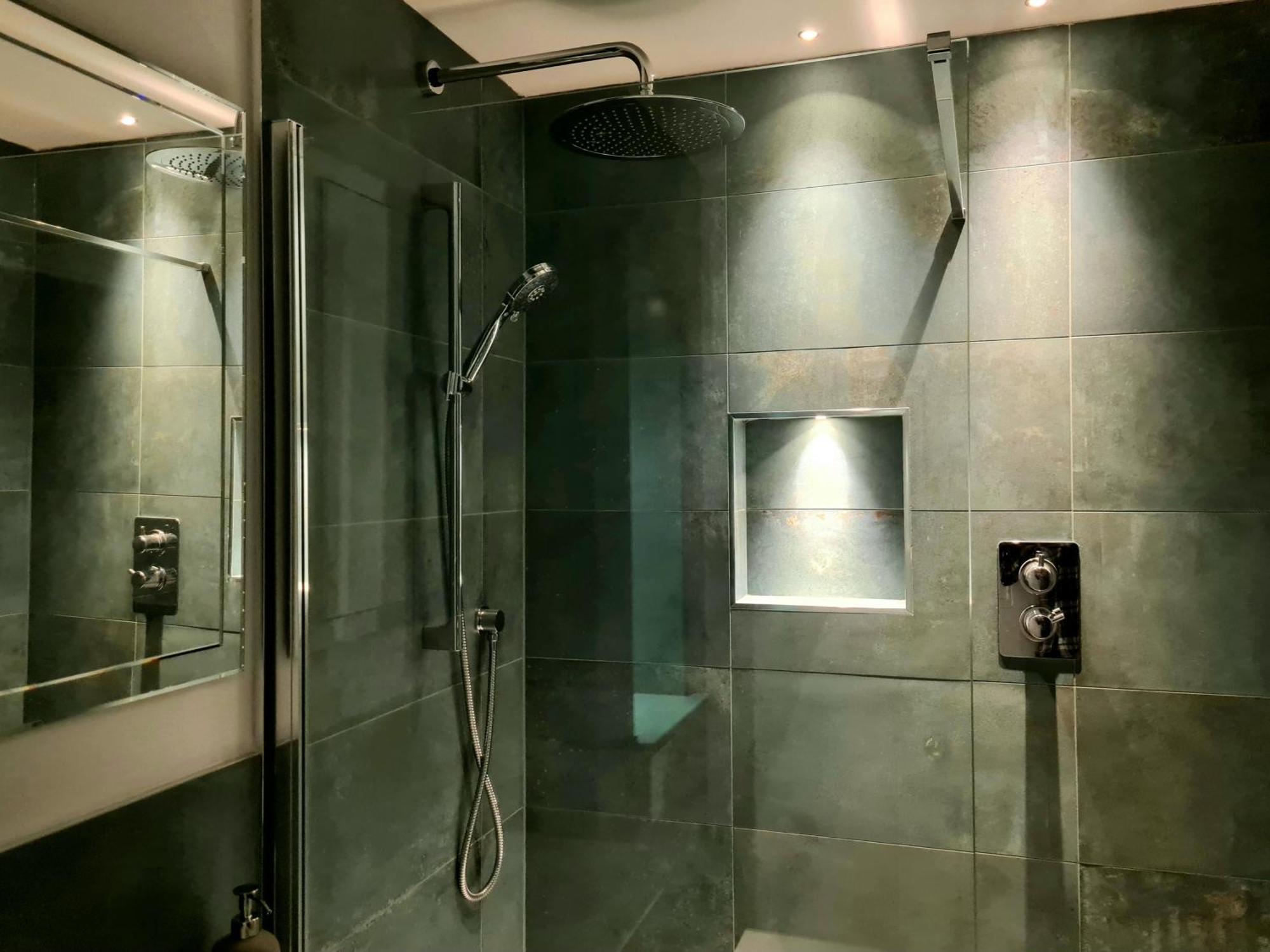 The Hideaway - Luxury Townhouse Villa Уеърхам Екстериор снимка