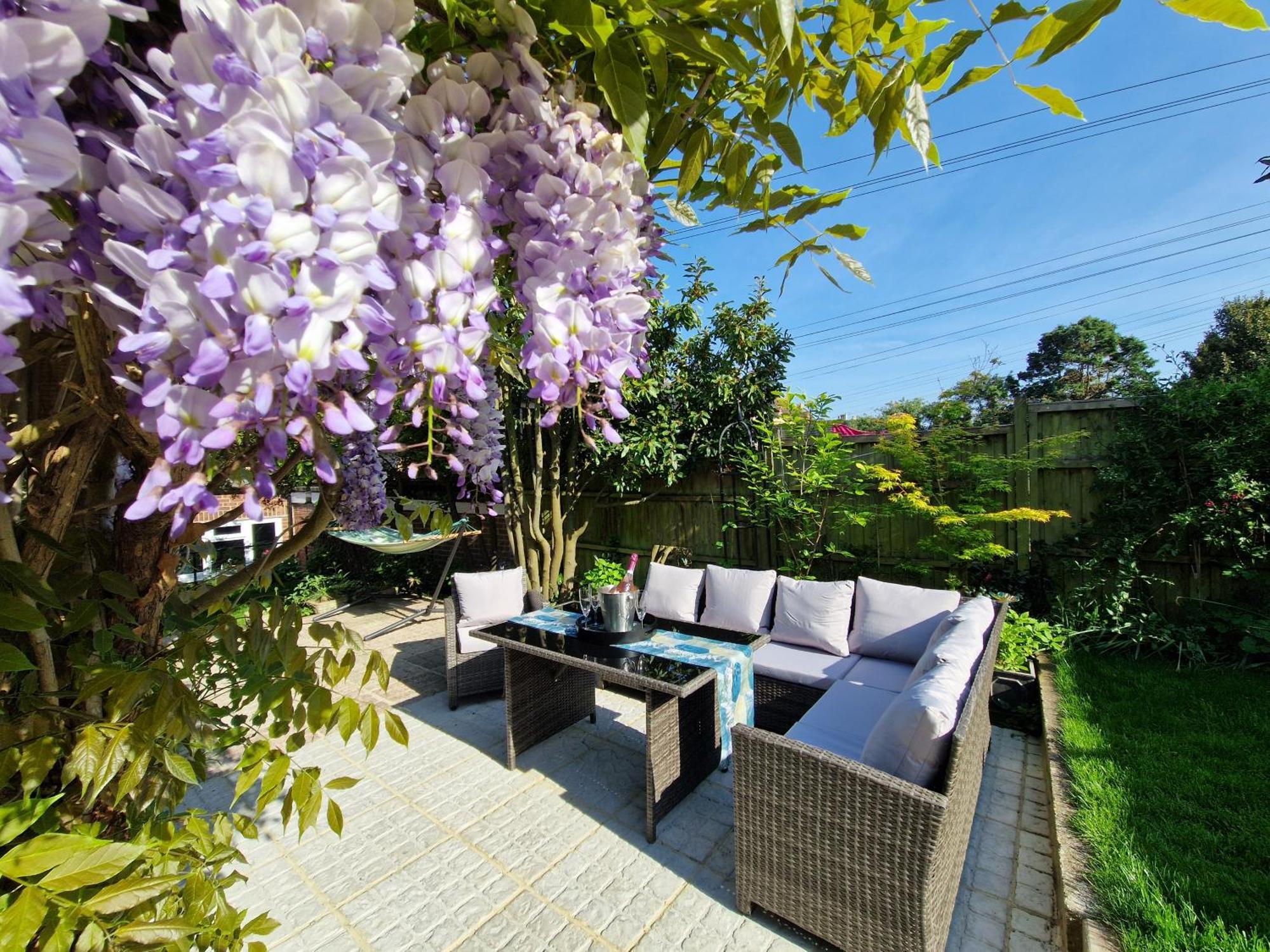 The Hideaway - Luxury Townhouse Villa Уеърхам Екстериор снимка